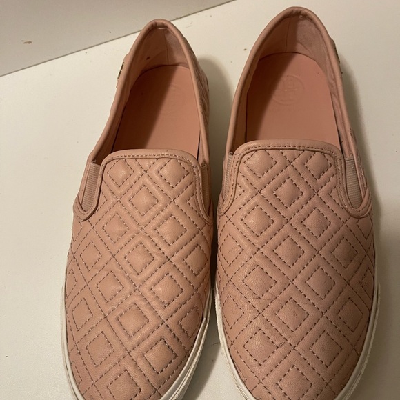 Tory Burch, beautiful pink color slippers - Picture 9 of 11